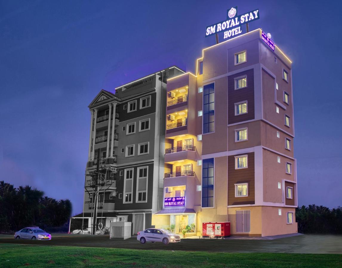 Sm Royal Stay Hotel - Near Bangalore International Airport Devanahalli ภายนอก รูปภาพ