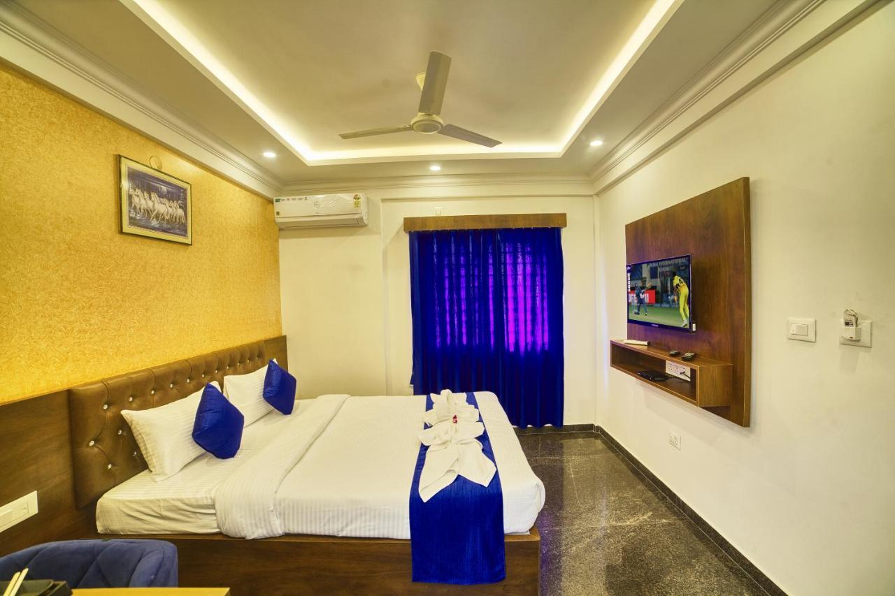 Sm Royal Stay Hotel - Near Bangalore International Airport Devanahalli ภายนอก รูปภาพ