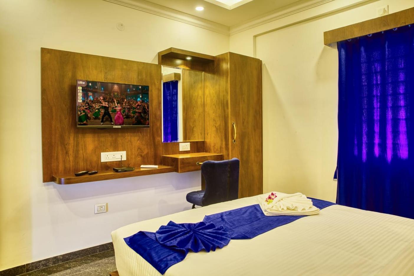 Sm Royal Stay Hotel - Near Bangalore International Airport Devanahalli ภายนอก รูปภาพ