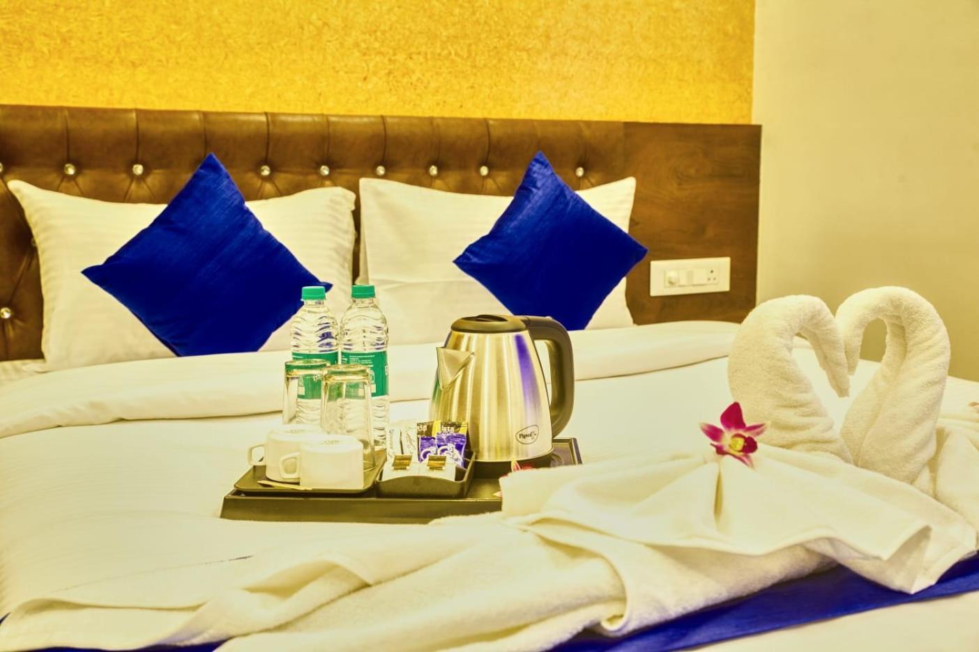 Sm Royal Stay Hotel - Near Bangalore International Airport Devanahalli ภายนอก รูปภาพ